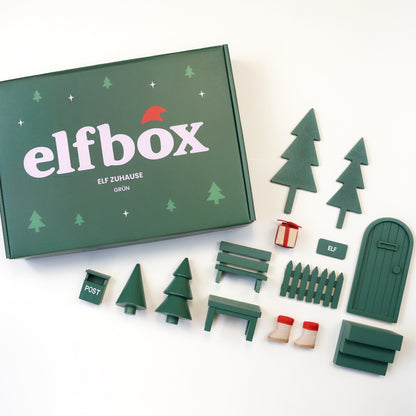 Wichteltür-Set Verpackung aus hochwertigem grünem Karton und Wichteltür, Bäume, Zaun, Schuhe, Briefkasten und mehr in grün